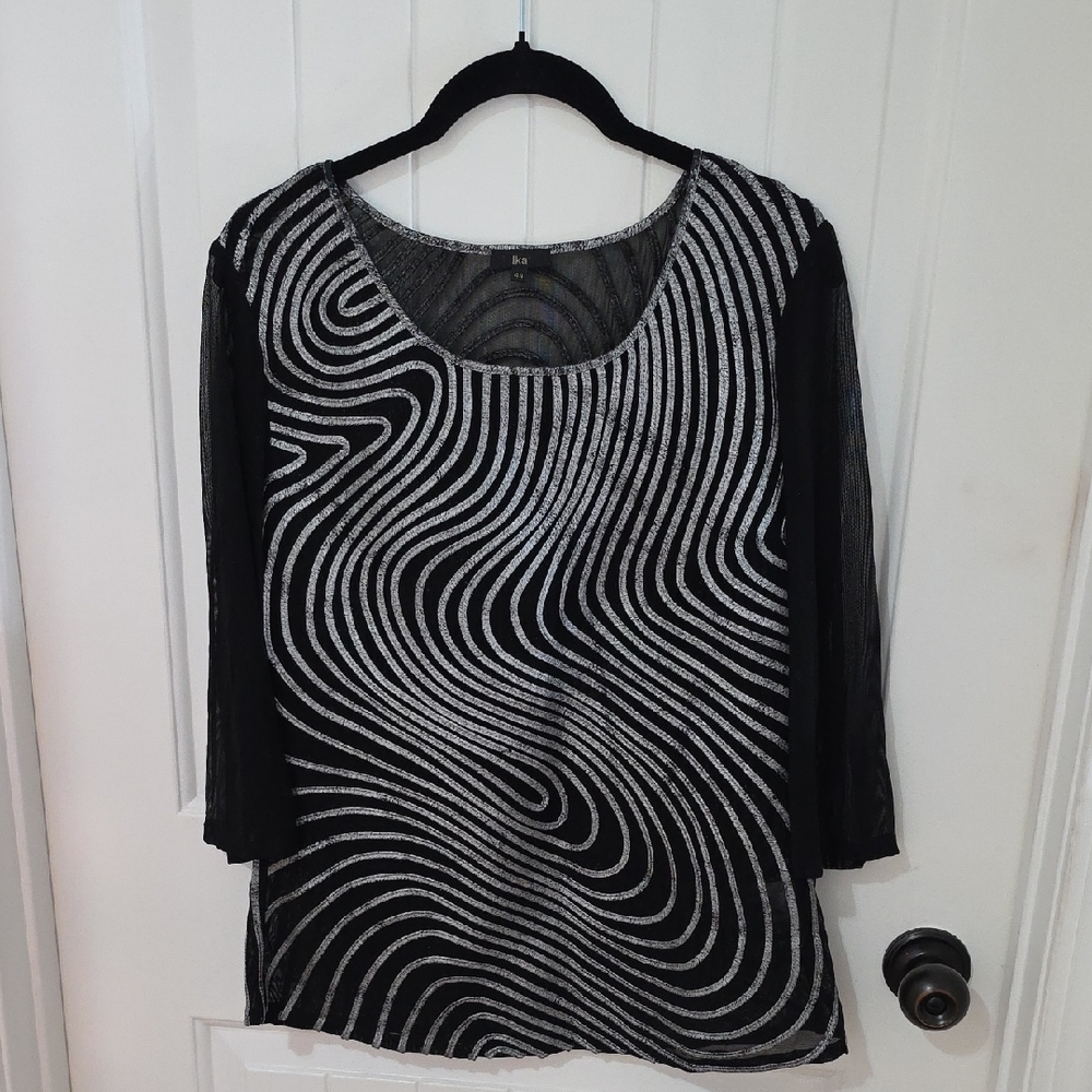 Ika Chic Black and White Patterned Women's Blouse